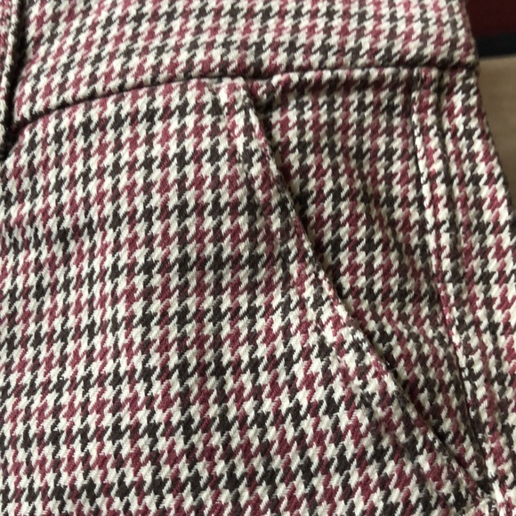 Ladies Size 8 Abercrombie & Fitch Walking shorts!Houndstooth! (Brown,cream,burg) - Picture 4 of 5